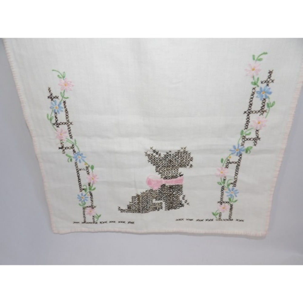 Vtg Hand Embroidered Dresser Scarf with Scottie Dogs Pink Whipstitch Edge 36x16
